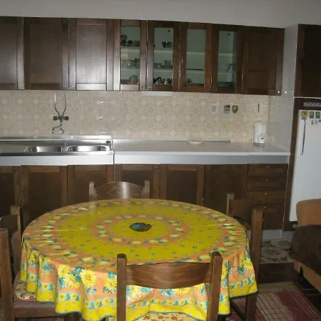 Apartman Holiday 193284 *